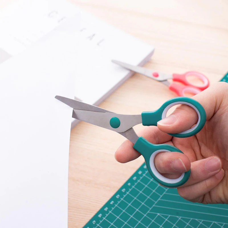 deli-scissor-green